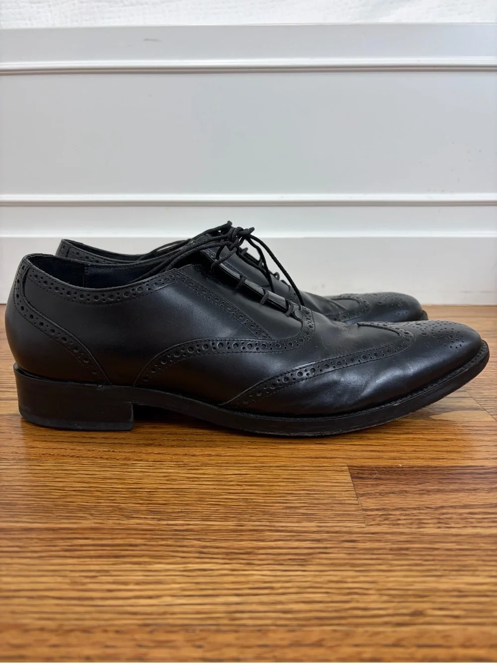 Cole Haan Black Leather Wingtip Oxfords (13)